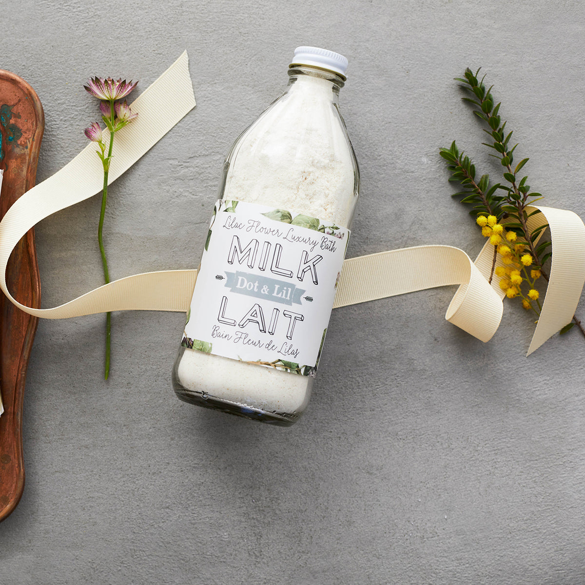 値下げ！Lait Céleste pour le Bainバスミルク、新品未開封 LAIT CÉLESTE POUR LE BAIN PERFUMED BATH MILK 250ML - TRANSPARENT