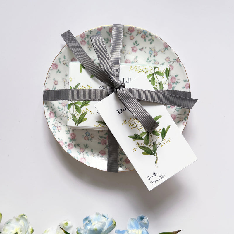 NEW - Rice Flower soap + saucer gift set