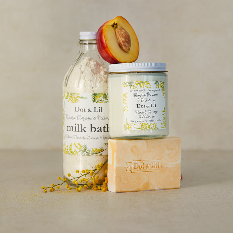 mimosa blossom & nectarine candle