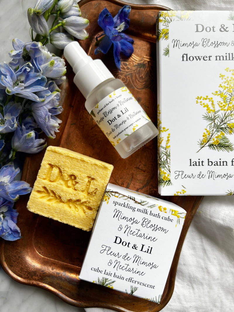 Mimosa Blossom & Nectarine sparkling milk bath cube
