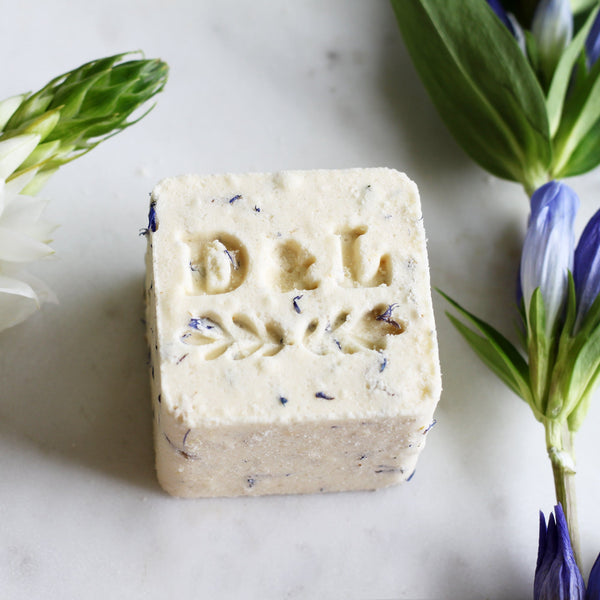 cube lait bain effervescent Thé Blanc & Gingembre 