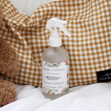 Spray d'ambiance pour le linge de maison à la lavande et à l'hibiscus, Dot and Lil