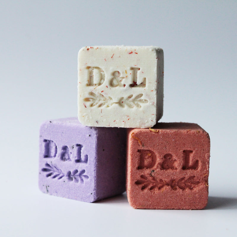 lavender & hibiscus sparkling milk bath cube
